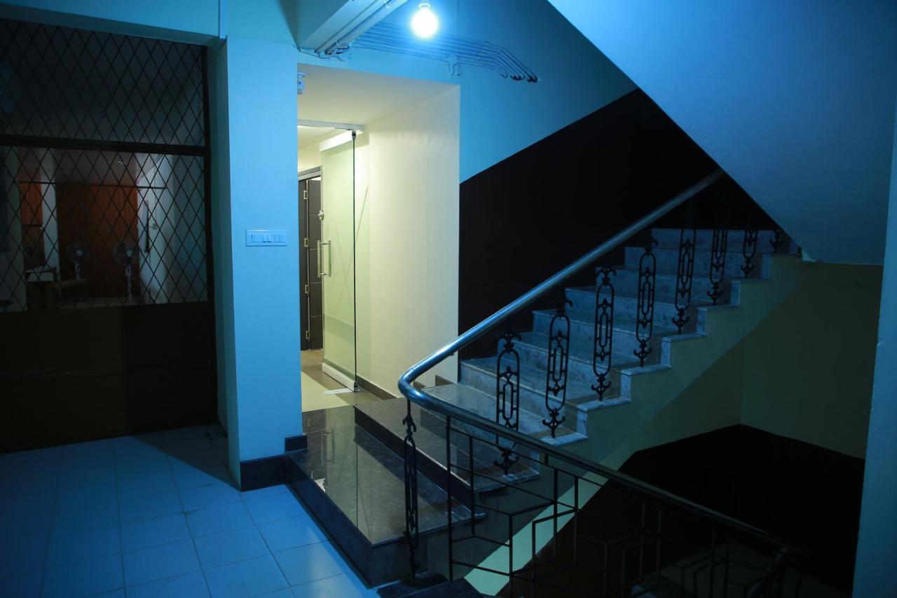 Kalathil Tourist Home Kunnamkulam Екстериор снимка