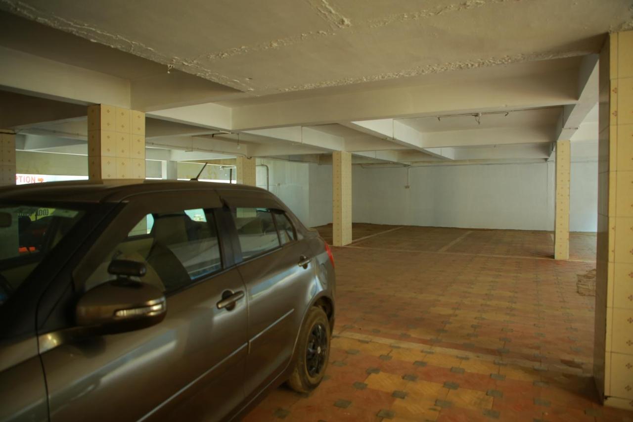 Kalathil Tourist Home Kunnamkulam Екстериор снимка